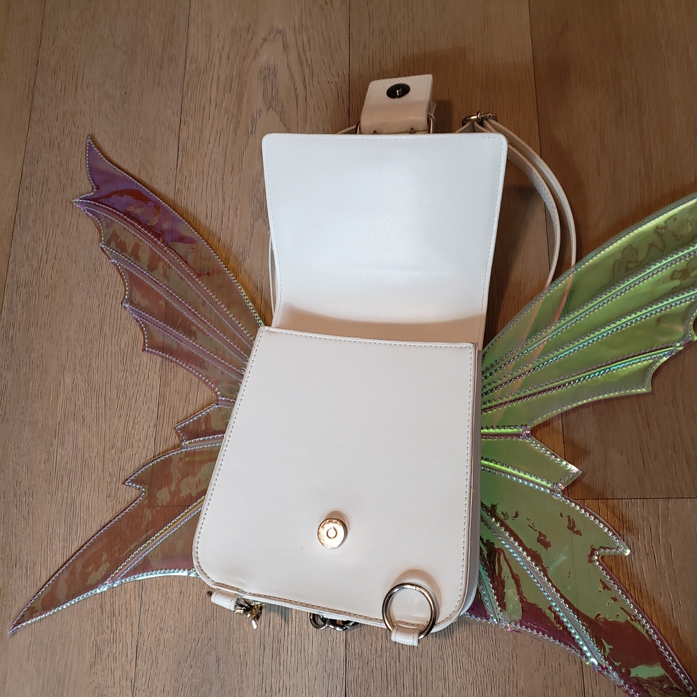 White Winged Backpack - Picture 2 of 5